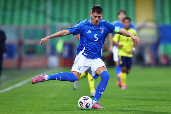 Luca Lipani in azione in Nazionale Under21