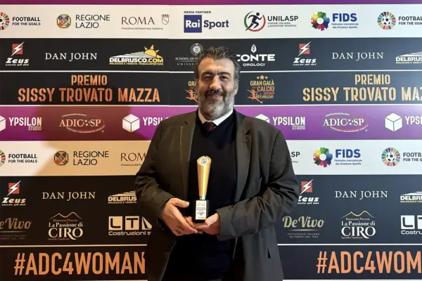 Alessandro Terzi premiato come miglior direttore sportivo al Gran Galà del calcio Women ADICOSP - Premio Sissy Trovato Mazza