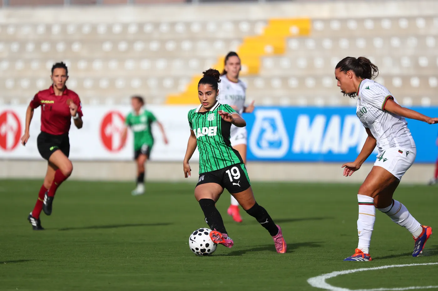 Jacynta Galabadaarachchi in azione in Sassuolo-Ternana