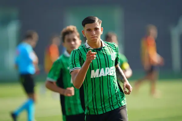 L'esultanza di Cristian Acatullo in Sassuolo-Lecce