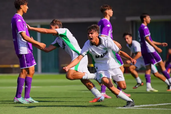 L'Under 18 esulta in Sassuolo-Fiorentina