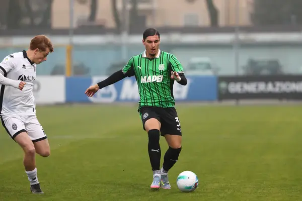 Cristian Costabile in Sassuolo-Cesena Cristian Costabile in azione durante Sassuolo-Cesena