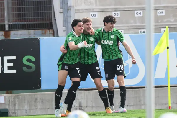 Esultanza di squadra in Sassuolo-Lecce