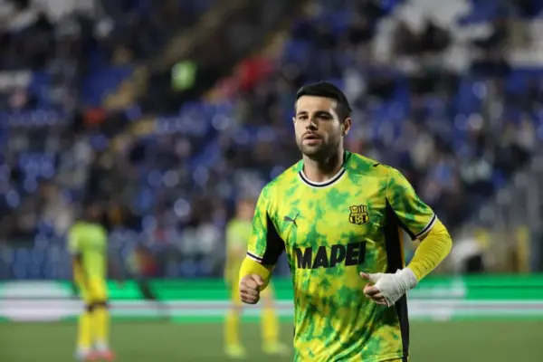 Nicholas Pierini in azione in Como-Sassuolo