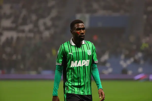 Alieu Fadera in azione in Sassuolo-Pisa