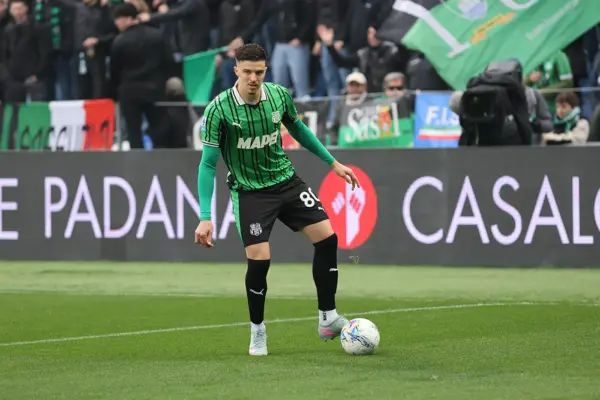 Tarik Muharemovic in azione in Sassuolo-Atalanta