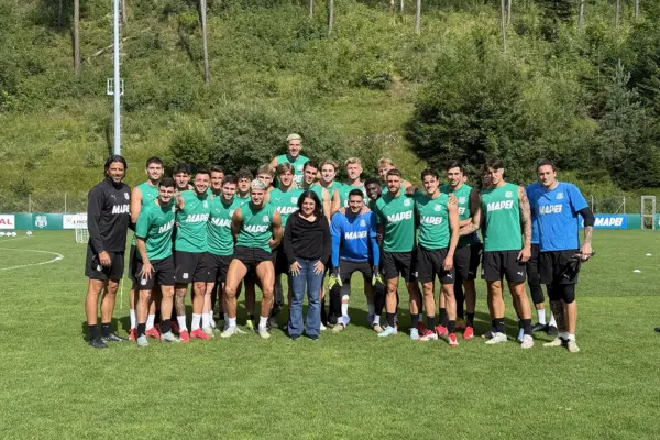 Veronica Squinzi in visita alla squadra a Ronzone